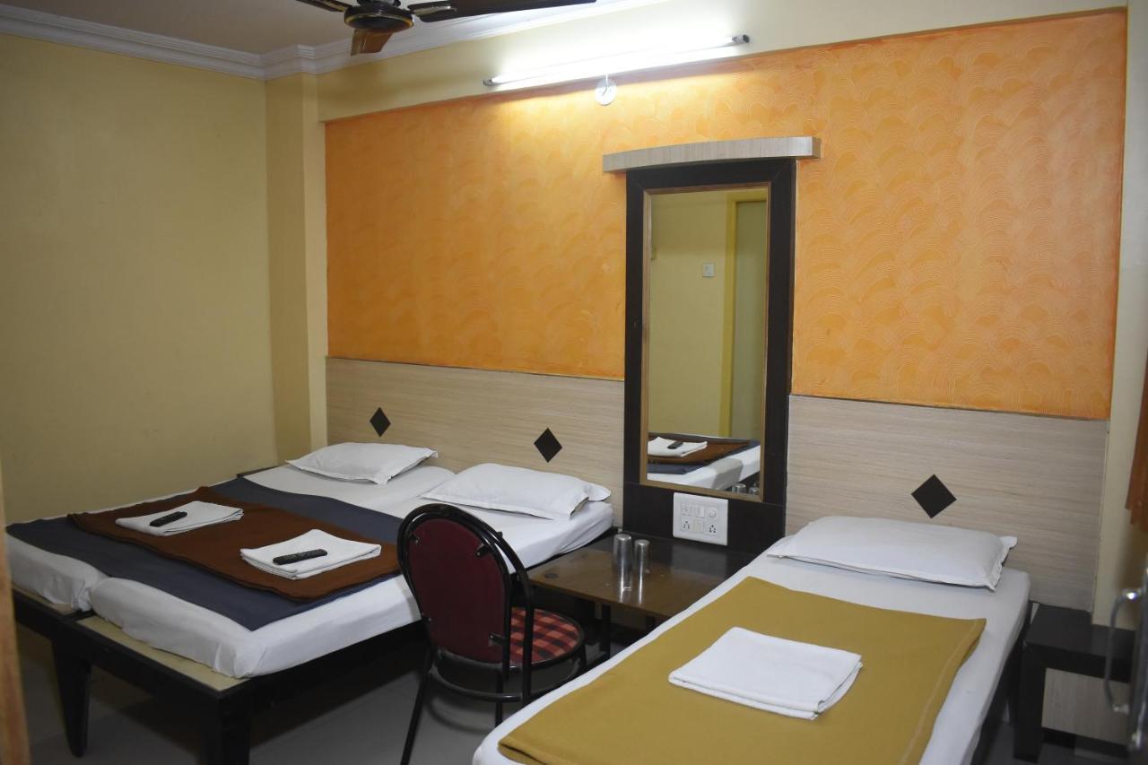 Hotel Sai Vishwa Shirdi Eksteriør billede